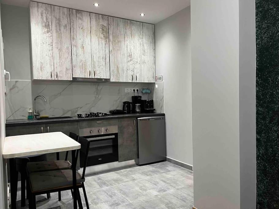 Deseo Apartments เอเธนส์ ภายนอก รูปภาพ